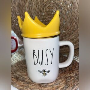 Busy 🐝 Rae Dunn mug 2/$22